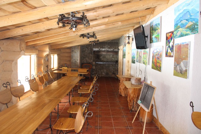 4. Conference-hall.  "The Artist's House" in Synevyrska Polyana