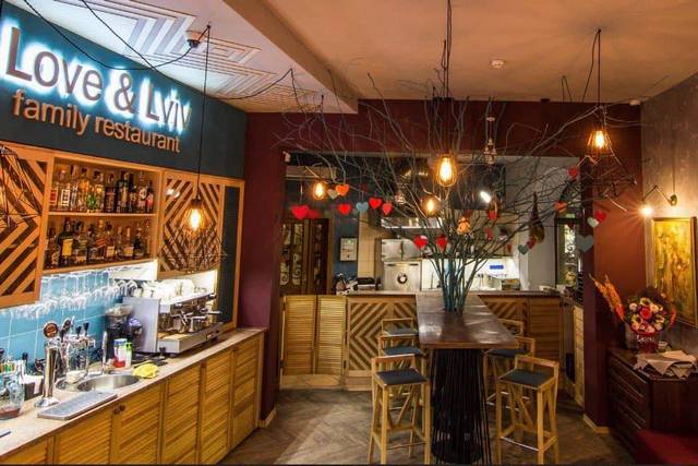 Львів сімейний ресторан LoveAndLviv
